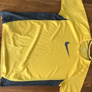 Men’s Nike T-shirt